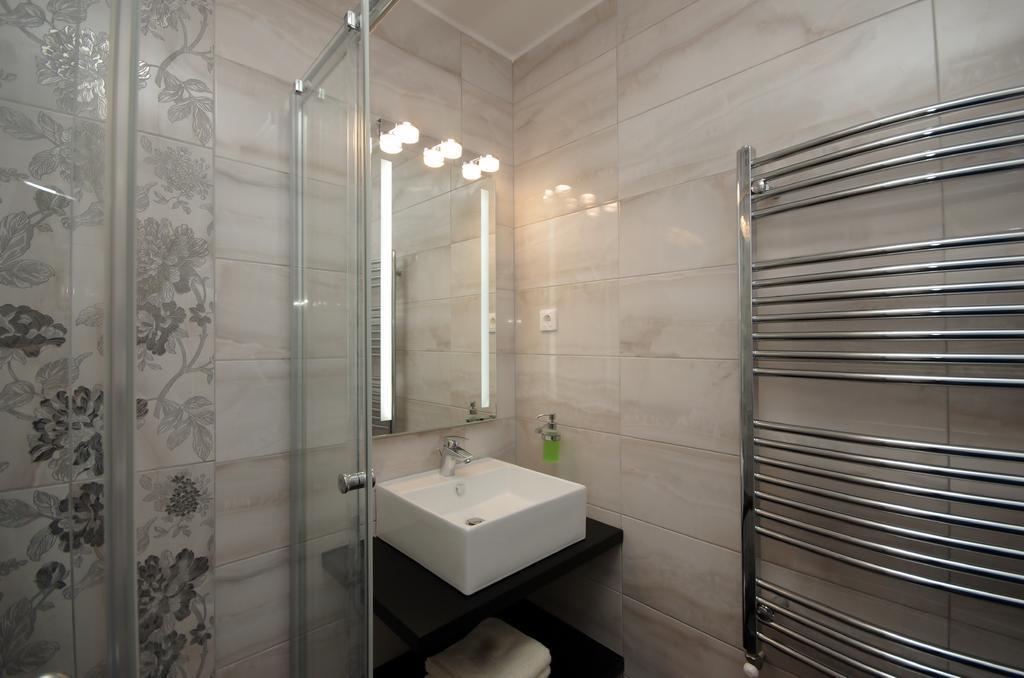 Regina Delux Apartman ギュラ エクステリア 写真
