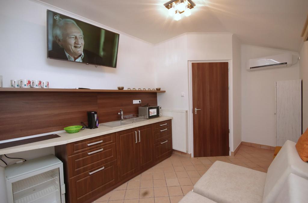 Regina Delux Apartman ギュラ エクステリア 写真