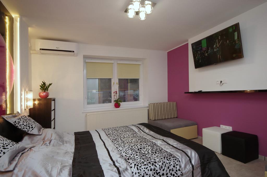 Regina Delux Apartman ギュラ エクステリア 写真
